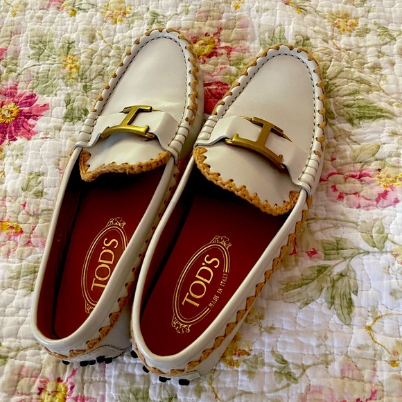 Tod's Shoes - Tod's Cream Leather Loafers with Gold Buckle